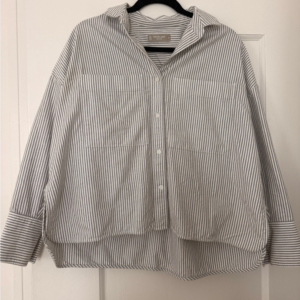 Everlane Grey and White Striped Buttondown